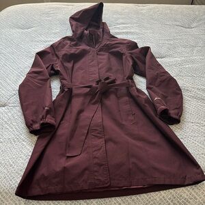 Eddie Bauer Size L Rain Jacket waterproof - thigh length